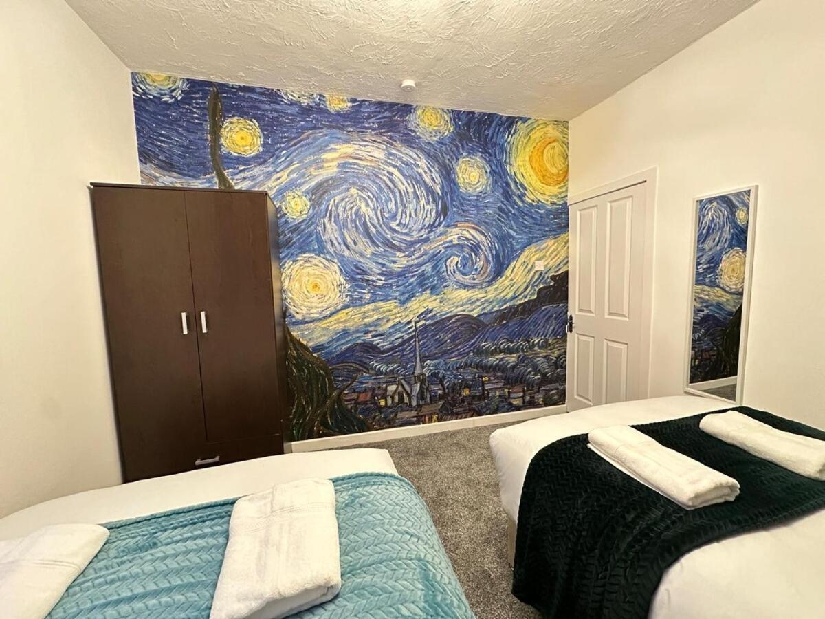 5 Mins To Anfield, 2 Bed, Mosaic Art House *