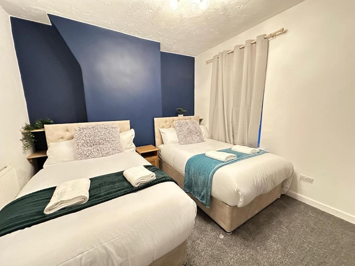 5 Mins To Anfield, 2 Bed, Mosaic Art House Liverpool